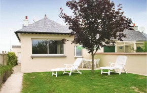 Lovely Home In Trévou Treguignec With Wifi